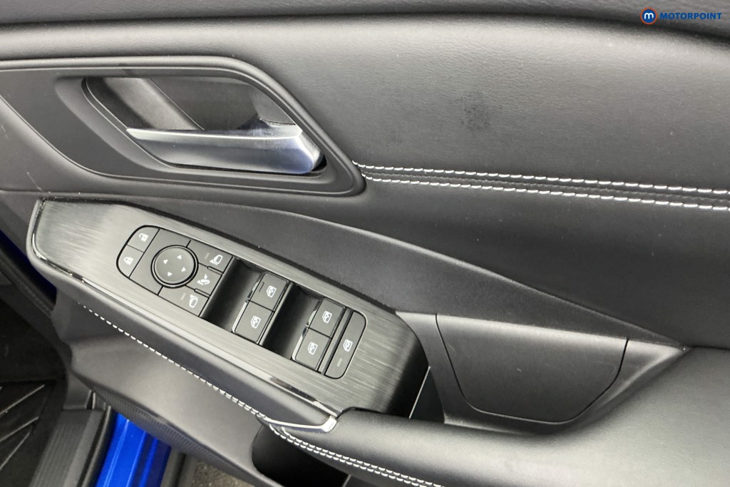 Nissan Qashqai N-Connecta Manual Petrol SUV - Stock Number (1659637) - 25th supplementary image