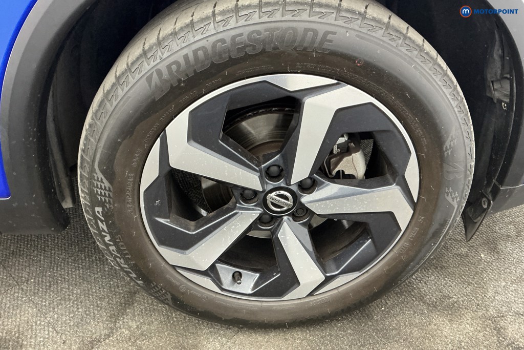 Nissan Qashqai N-Connecta Manual Petrol SUV - Stock Number (1659637) - 33rd supplementary image