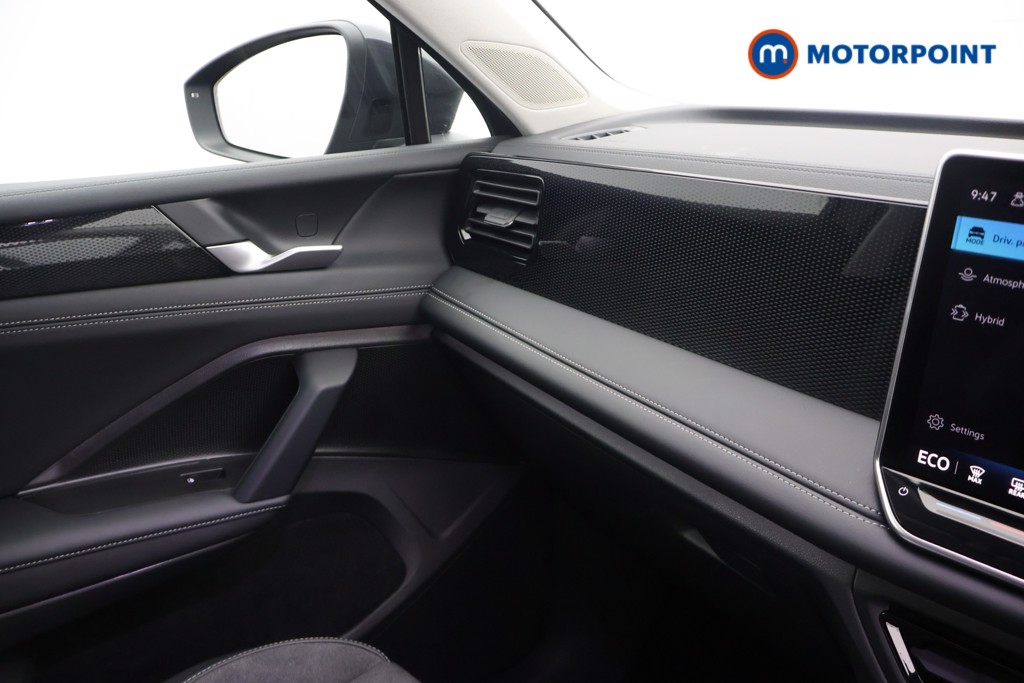 Volkswagen Tiguan Match Automatic Petrol Plug-In Hybrid SUV - Stock Number (1659817) - 11th supplementary image