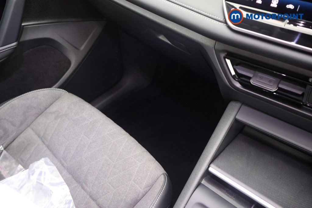Volkswagen Tiguan Match Automatic Petrol Plug-In Hybrid SUV - Stock Number (1659817) - 13th supplementary image