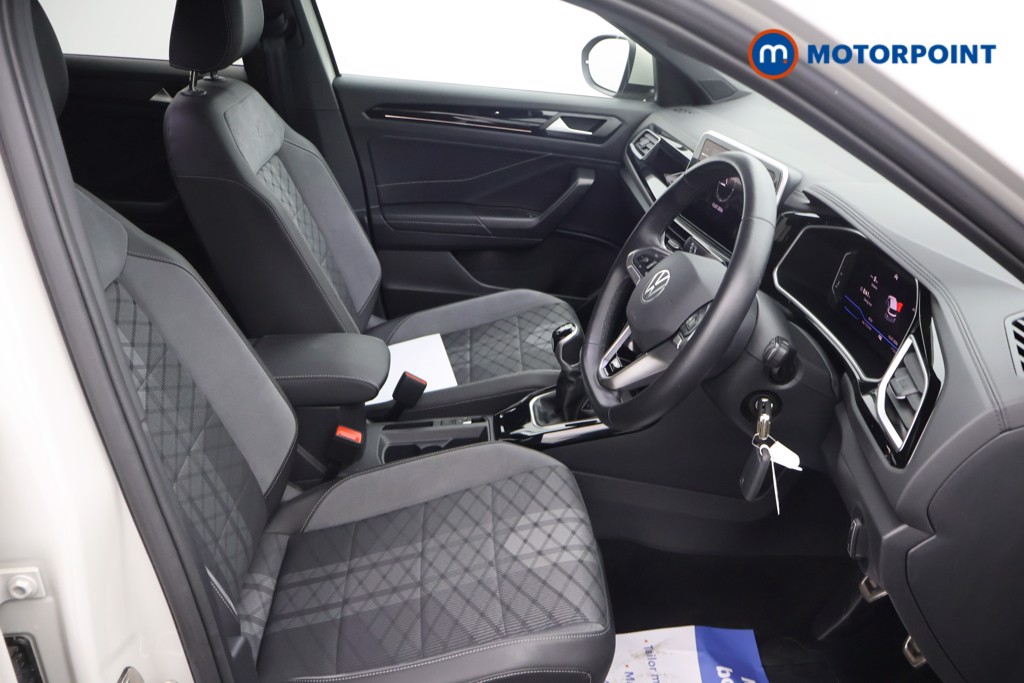 Volkswagen T-Roc R-Line Manual Petrol SUV - Stock Number (1660126) - 16th supplementary image