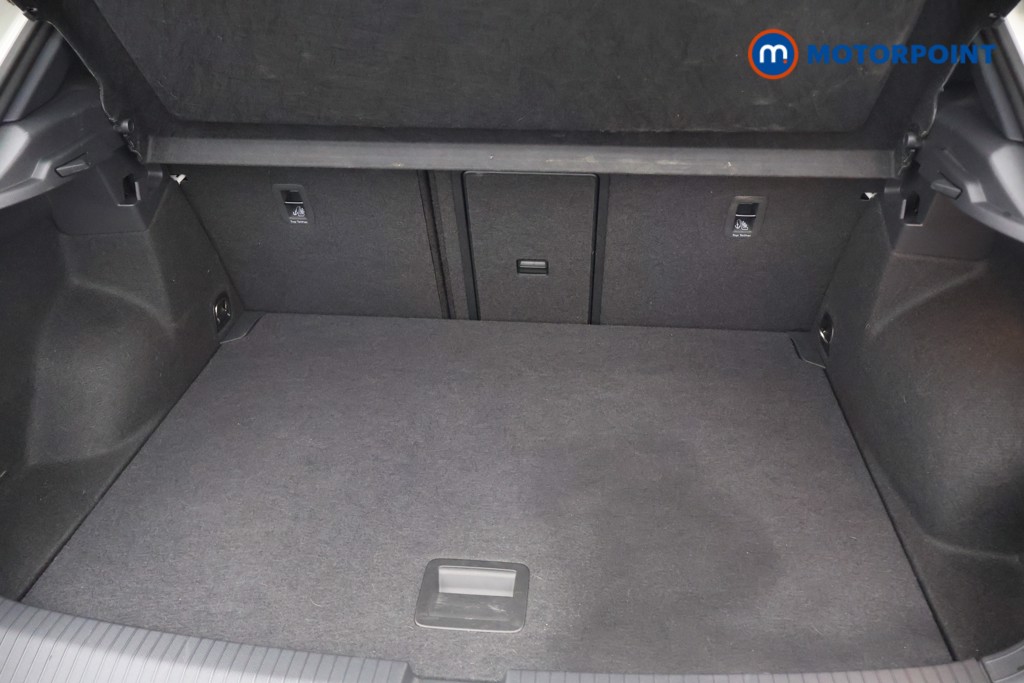 Volkswagen T-Roc R-Line Manual Petrol SUV - Stock Number (1660126) - 19th supplementary image
