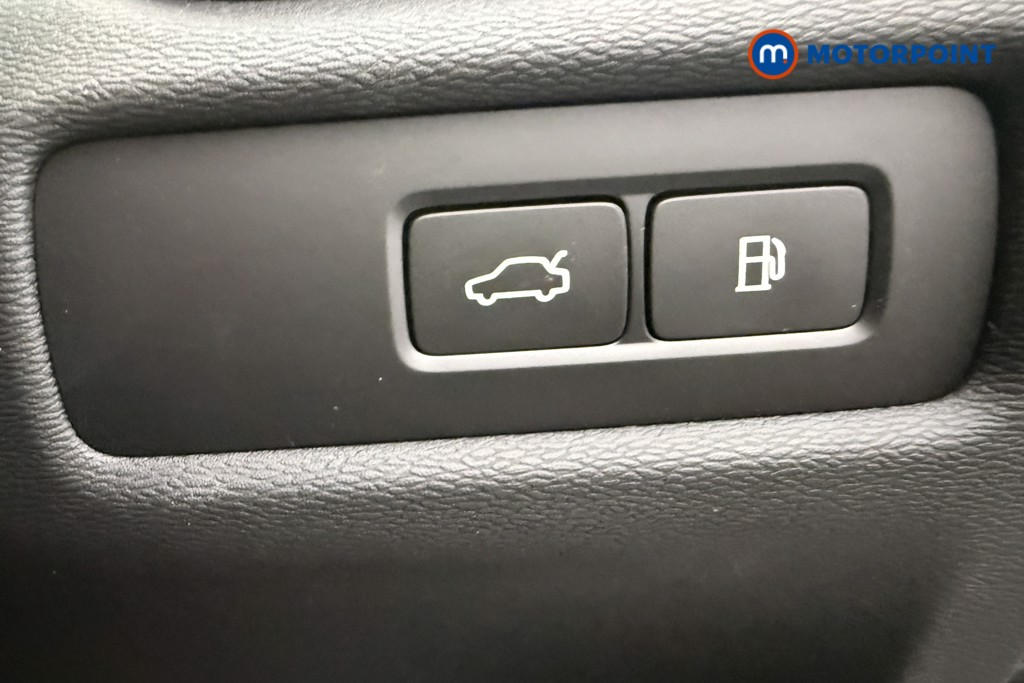 Volvo V60 Plus Automatic Petrol Plug-In Hybrid Estate - Stock Number (1660147) - 17th supplementary image