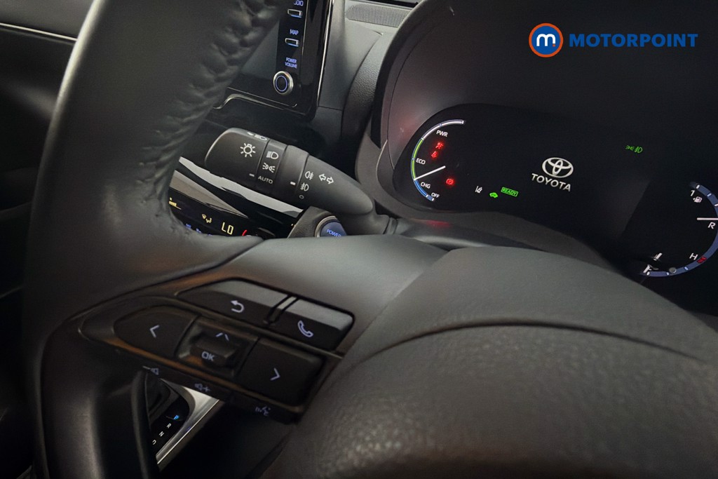Toyota Yaris Cross Design Automatic Petrol-Electric Hybrid Estate - Stock Number (1660174) - 3rd supplementary image