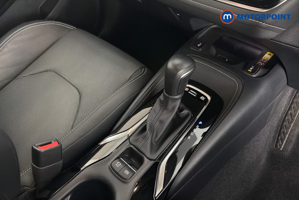 Toyota Corolla Excel Automatic Petrol-Electric Hybrid Estate - Stock Number (1660182) - 15th supplementary image