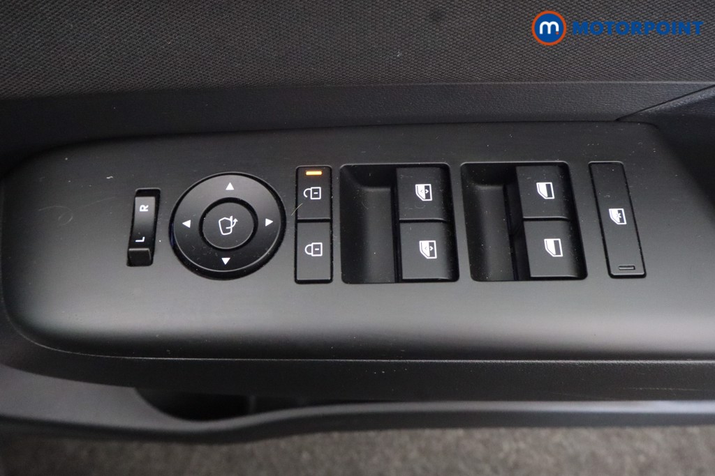 Hyundai Kona Advance Automatic Petrol-Electric Hybrid SUV - Stock Number (1660230) - 18th supplementary image