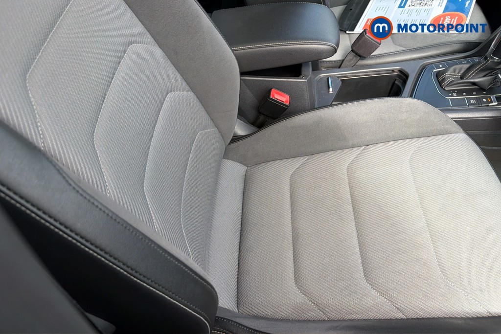 Volkswagen Tiguan Allspace R-Line Automatic Petrol SUV - Stock Number (1660341) - 22nd supplementary image