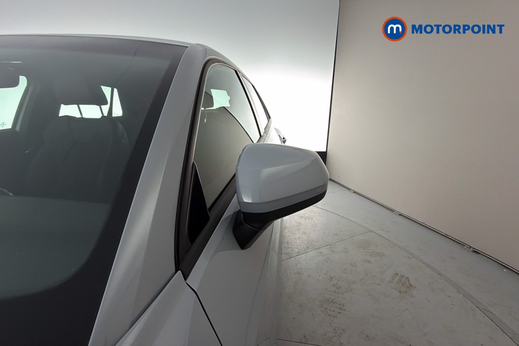 Audi Q2 S Line Automatic Petrol SUV - Stock Number (1660395) - 43rd supplementary image