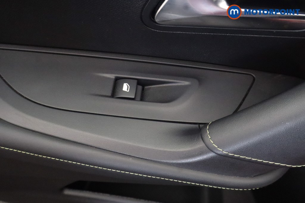 Peugeot 2008 GT Automatic Electric SUV - Stock Number (1660464) - 35th supplementary image