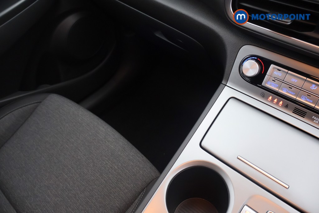 Hyundai Kona Se Connect Automatic Electric SUV - Stock Number (1660748) - 12th supplementary image