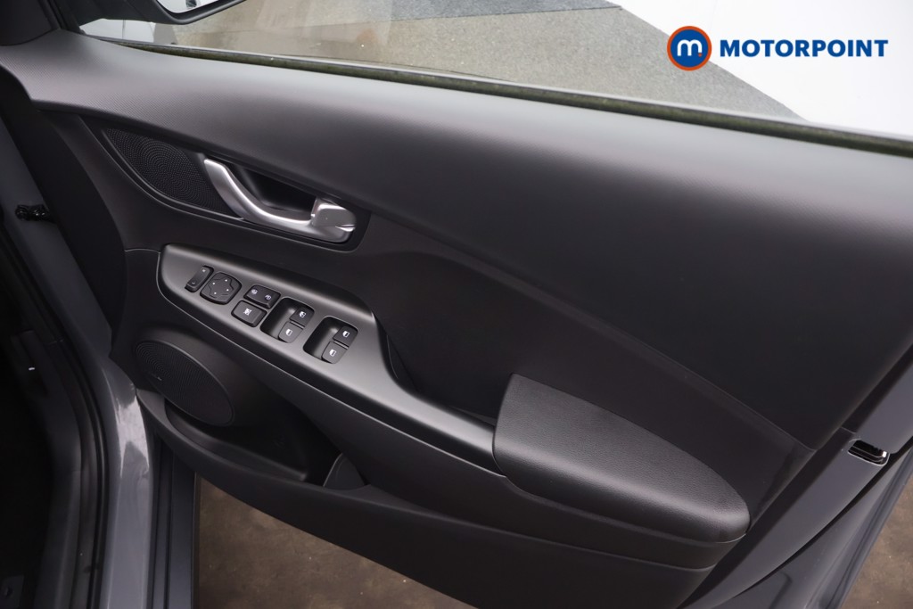 Hyundai Kona Se Connect Automatic Electric SUV - Stock Number (1660748) - 14th supplementary image
