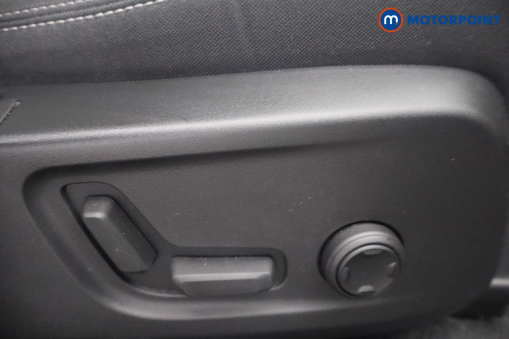 Volvo Xc40 Plus Automatic Petrol SUV - Stock Number (1660774) - 14th supplementary image