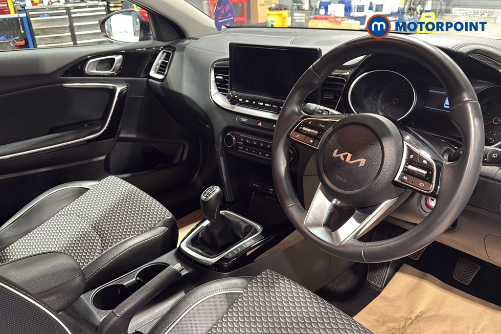 KIA Ceed 3 Manual Petrol Estate - Stock Number (1660860) - 1st supplementary image