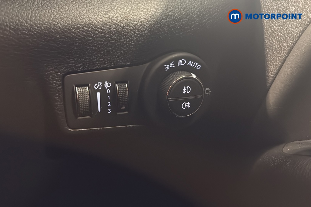Jeep Compass Limited Automatic Petrol SUV - Stock Number (1661068) - 11th supplementary image