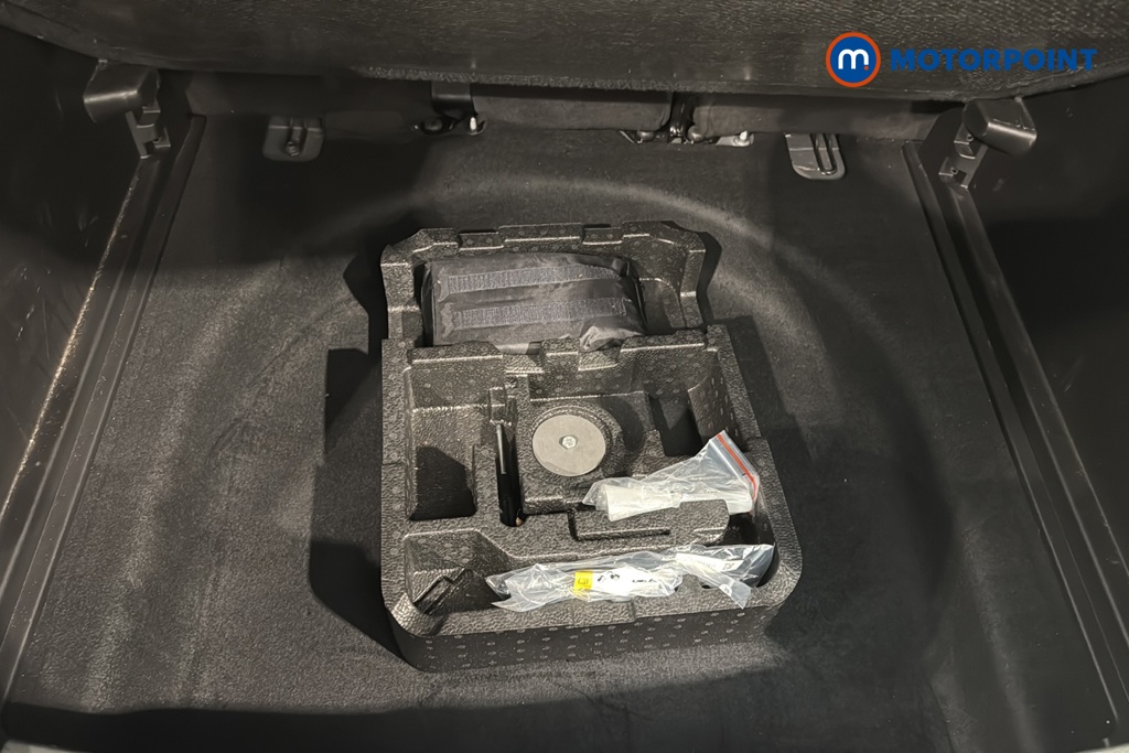 Jeep Compass Limited Automatic Petrol SUV - Stock Number (1661068) - 33rd supplementary image