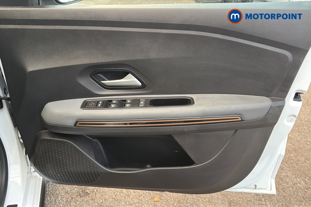Dacia Jogger Extreme Manual Petrol People Carrier - Stock Number (1661241) - 18th supplementary image