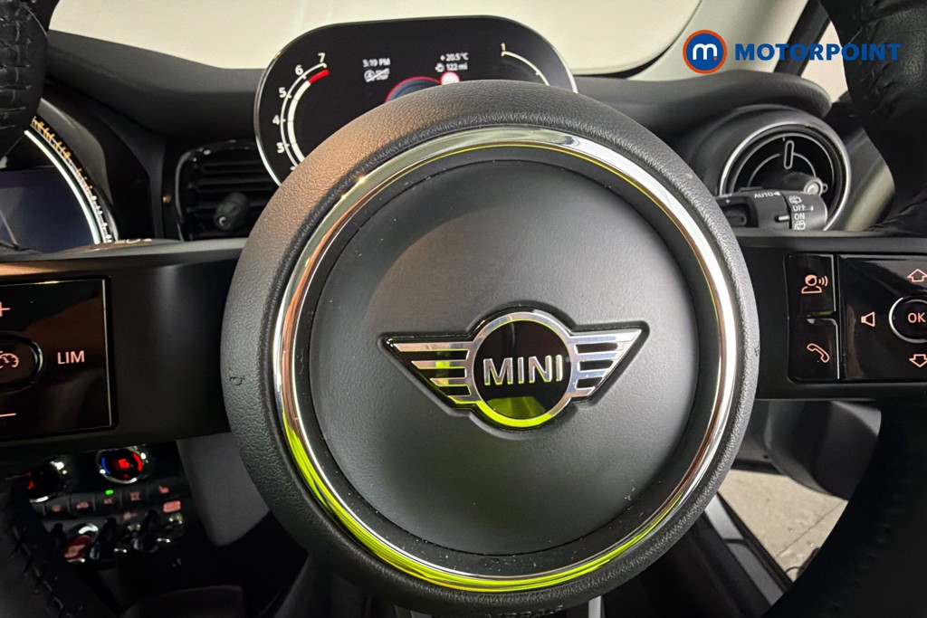 Mini Hatchback Cooper Classic Automatic Petrol Hatchback - Stock Number (1661867) - 5th supplementary image
