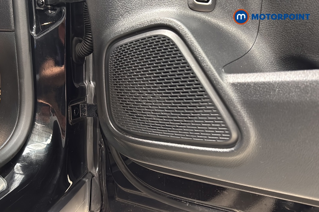 Mercedes-Benz GLB Amg Line Automatic Diesel SUV - Stock Number (1662286) - 21st supplementary image