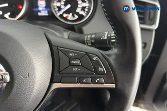 Nissan Qashqai N-Connecta Manual Petrol SUV - Stock Number (1648434) - 3rd supplementary image