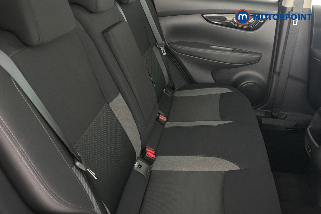 Nissan Qashqai N-Connecta Manual Petrol SUV - Stock Number (1648434) - 25th supplementary image