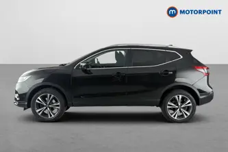 Nissan Qashqai N-Connecta Manual Petrol SUV - Stock Number (1648434) - Drivers side