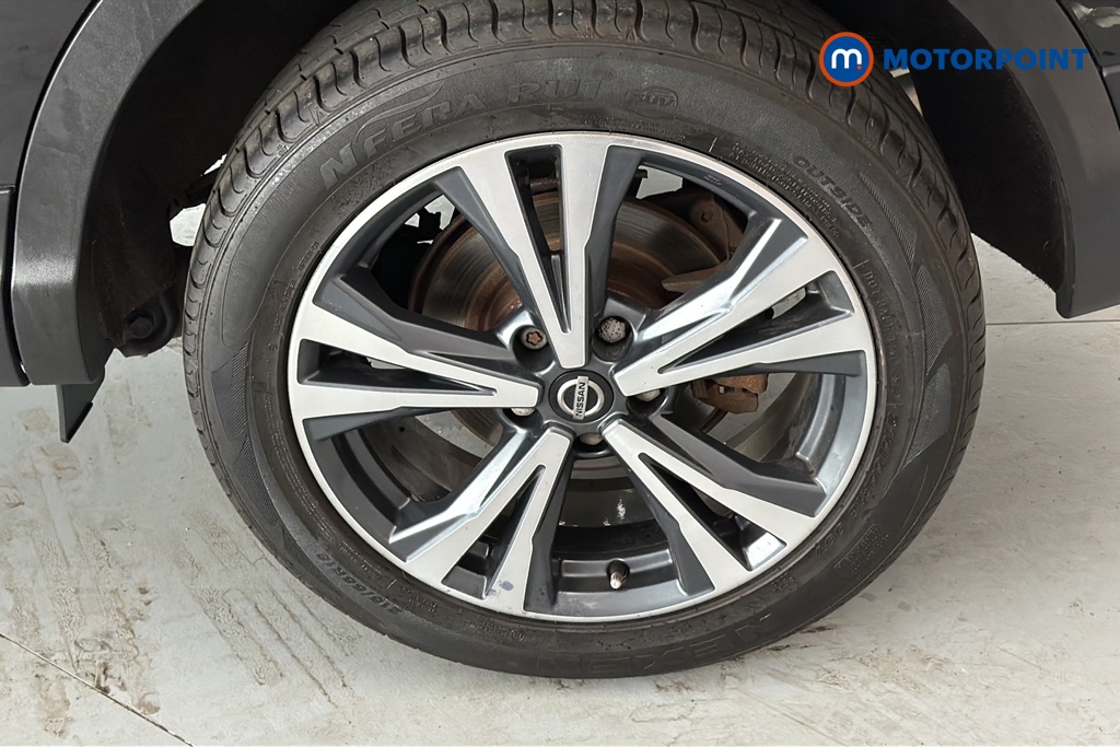 Nissan Qashqai N-Connecta Manual Petrol SUV - Stock Number (1648434) - 45th supplementary image