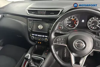 Nissan Qashqai N-Connecta Manual Petrol SUV - Stock Number (1648434) - 1st supplementary image