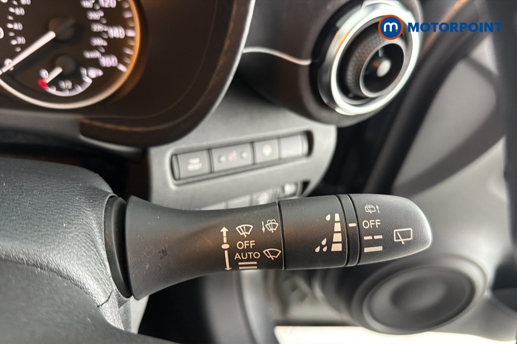 Nissan Juke Tekna-Plus Manual Petrol SUV - Stock Number (1648437) - 6th supplementary image