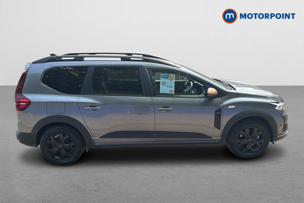 Dacia Jogger Extreme Automatic Petrol-Electric Hybrid People Carrier - Stock Number (1648670) - Passenger side