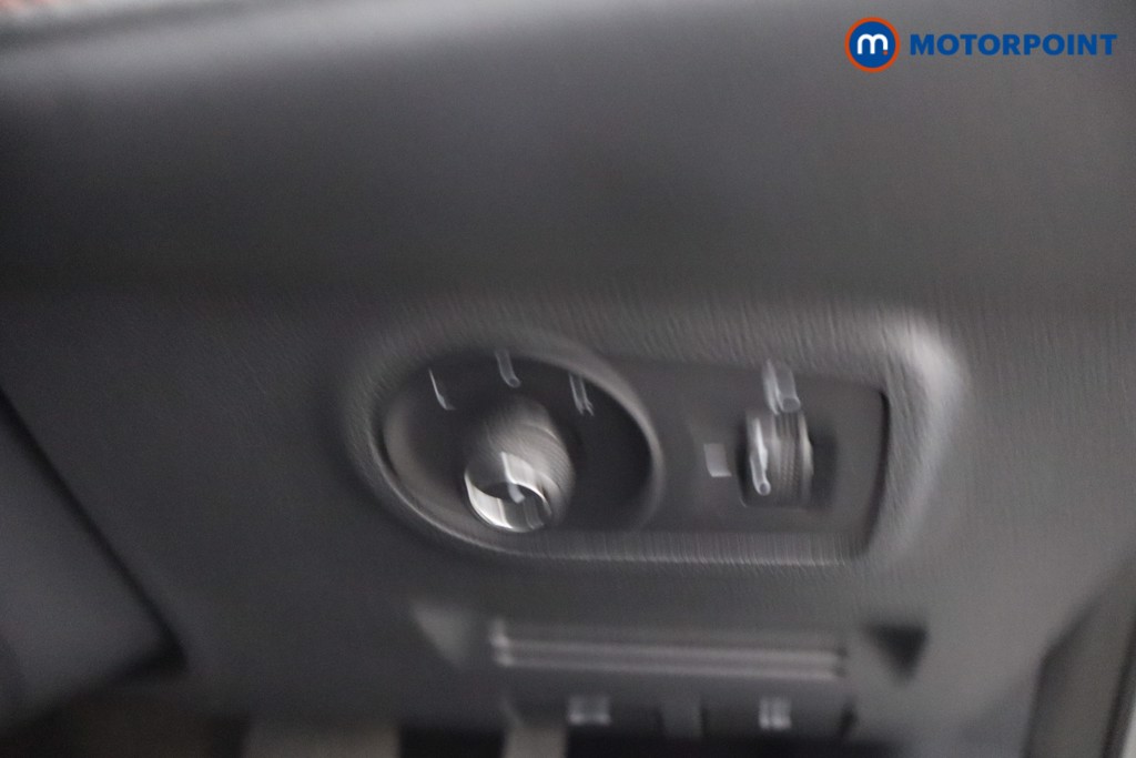 Mg Motor Uk ZS Exclusive Automatic Petrol SUV - Stock Number (1649937) - 13th supplementary image