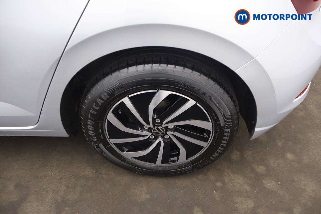 Volkswagen Polo Life Automatic Petrol Hatchback - Stock Number (1649990) - 2nd supplementary image