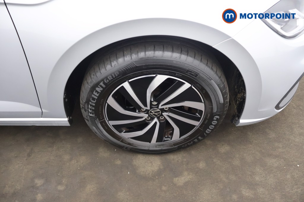 Volkswagen Polo Life Automatic Petrol Hatchback - Stock Number (1649990) - 4th supplementary image
