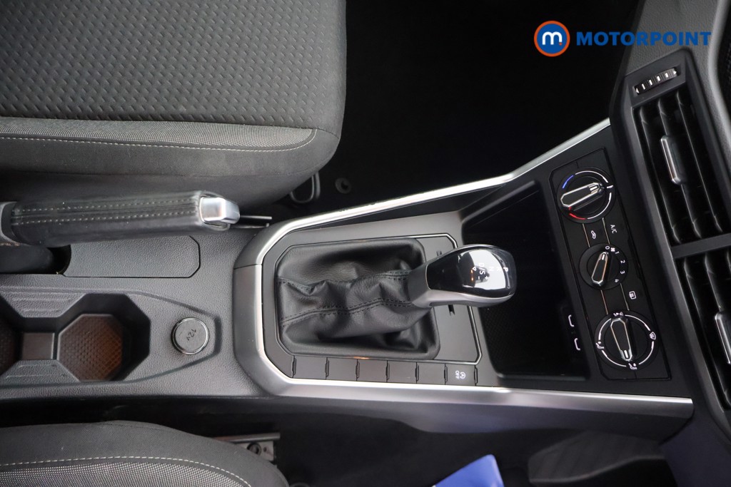 Volkswagen Polo Life Automatic Petrol Hatchback - Stock Number (1649990) - 13th supplementary image