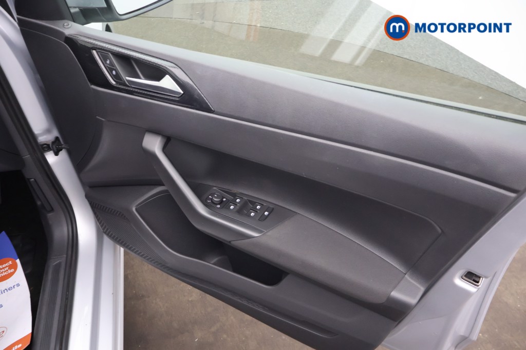 Volkswagen Polo Life Automatic Petrol Hatchback - Stock Number (1649990) - 14th supplementary image