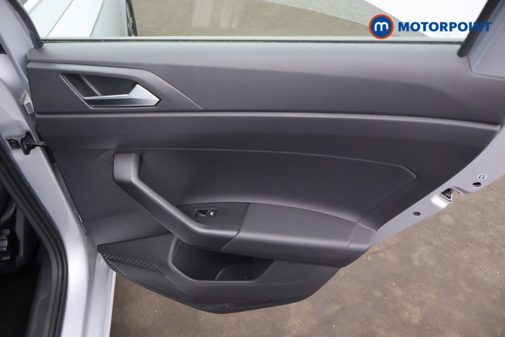 Volkswagen Polo Life Automatic Petrol Hatchback - Stock Number (1649990) - 17th supplementary image