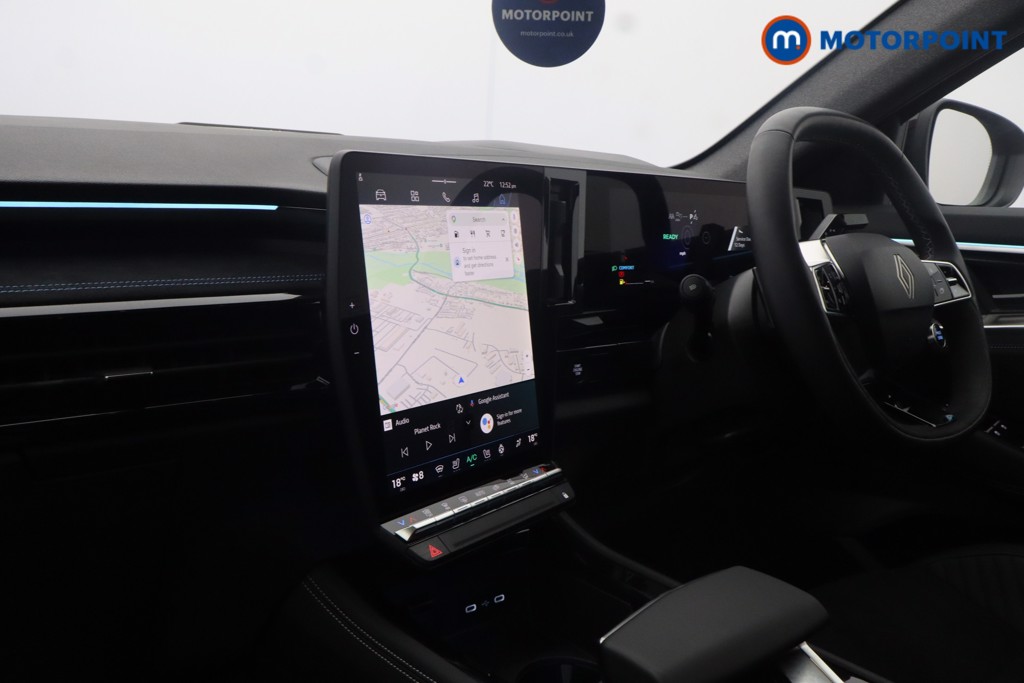 Renault Rafale Iconic Esprit Alpine Automatic Petrol-Electric Hybrid SUV - Stock Number (1650574) - 12th supplementary image