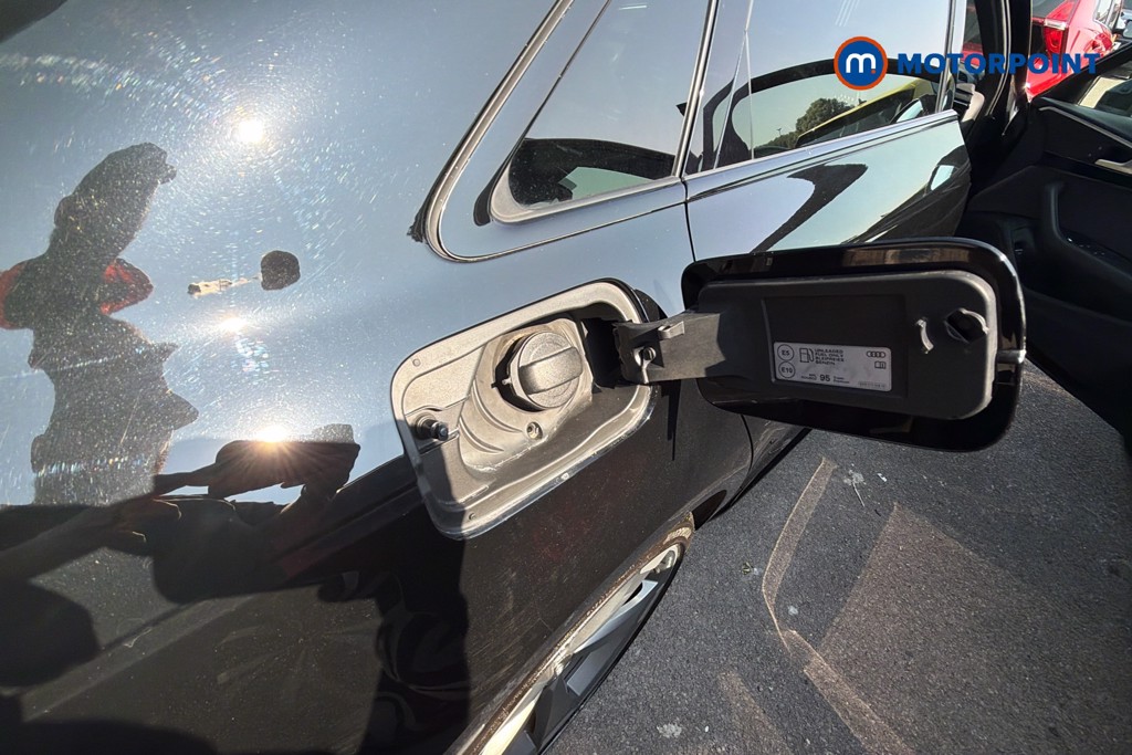 Audi A4 Black Edition Manual Petrol Saloon - Stock Number (1654508) - 41st supplementary image