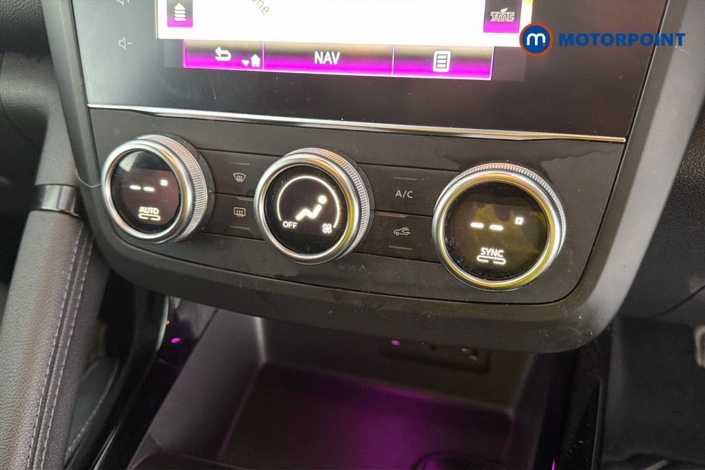 Renault Kadjar Iconic Manual Petrol SUV - Stock Number (1655425) - 12th supplementary image