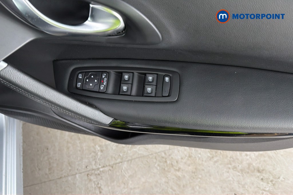 Renault Kadjar Iconic Manual Petrol SUV - Stock Number (1655425) - 20th supplementary image