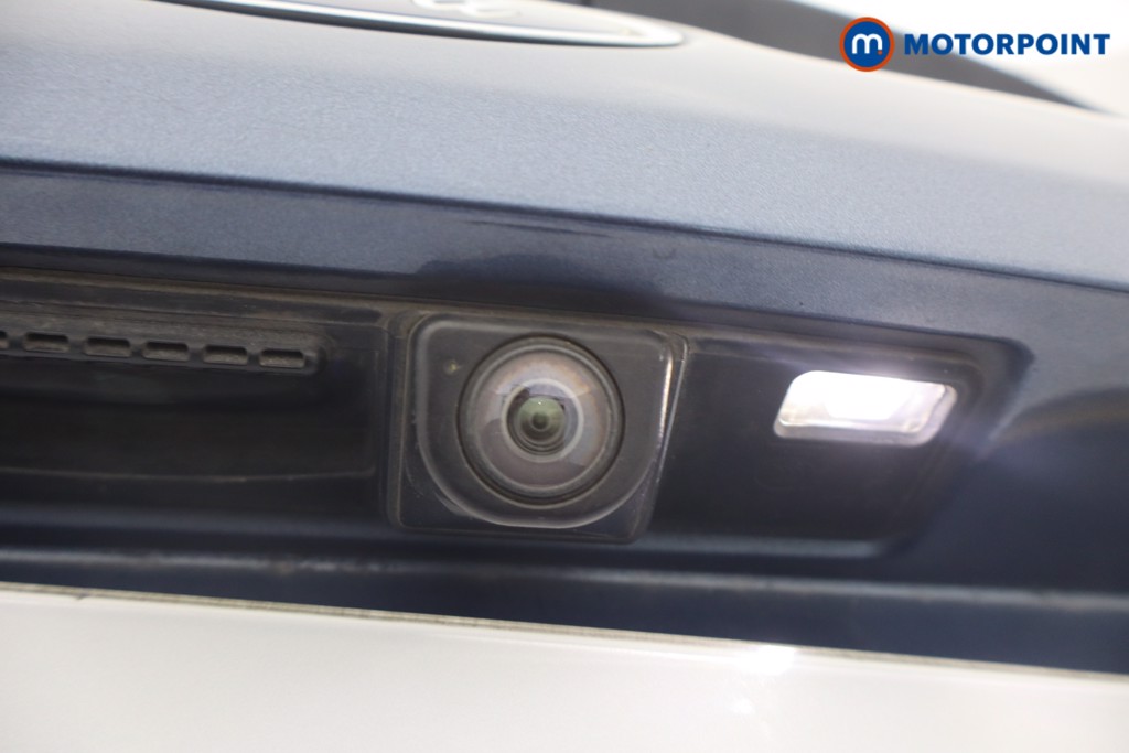 Ford Fiesta Titanium Vignale Manual Petrol Hatchback - Stock Number (1655439) - 4th supplementary image