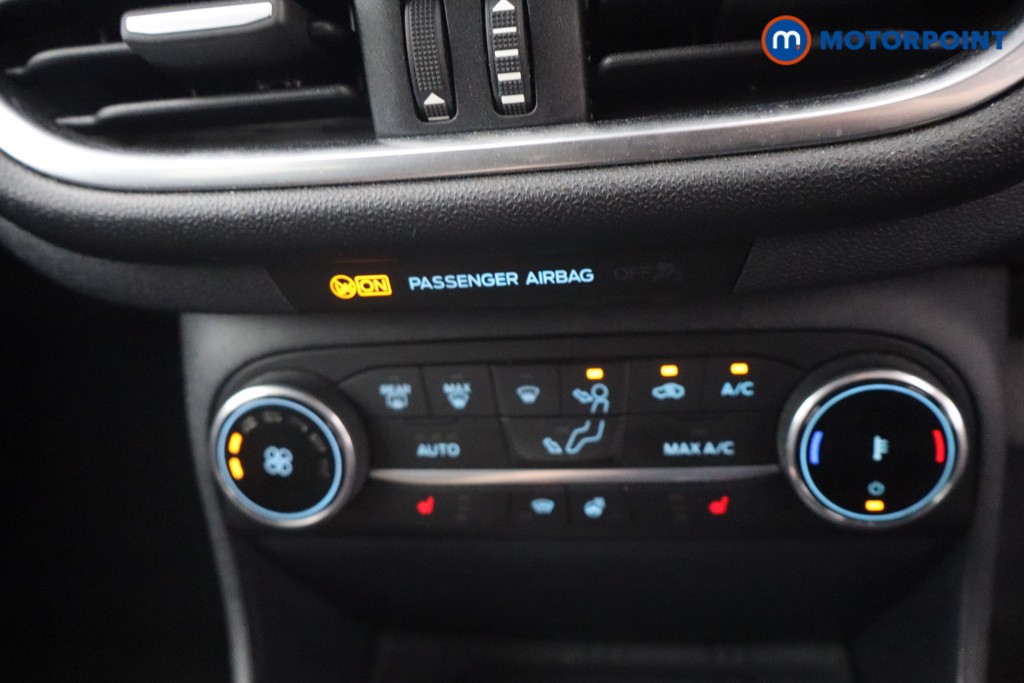 Ford Fiesta Titanium Vignale Manual Petrol Hatchback - Stock Number (1655439) - 18th supplementary image