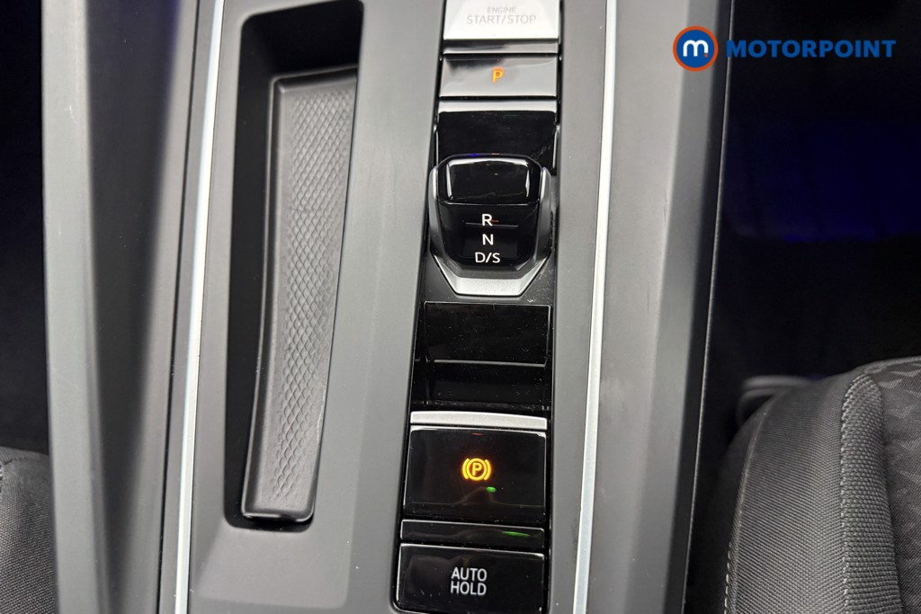 Volkswagen Golf Active Automatic Petrol Hatchback - Stock Number (1655669) - 7th supplementary image