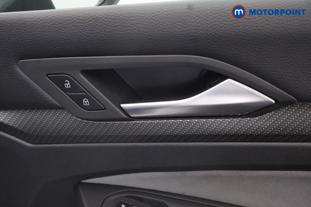 Volkswagen Golf R-Line Automatic Petrol Hatchback - Stock Number (1655678) - 25th supplementary image