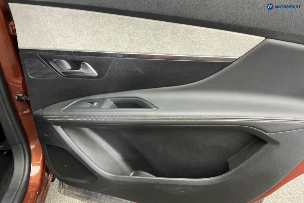 Peugeot 5008 GT Automatic Diesel SUV - Stock Number (1655864) - 19th supplementary image