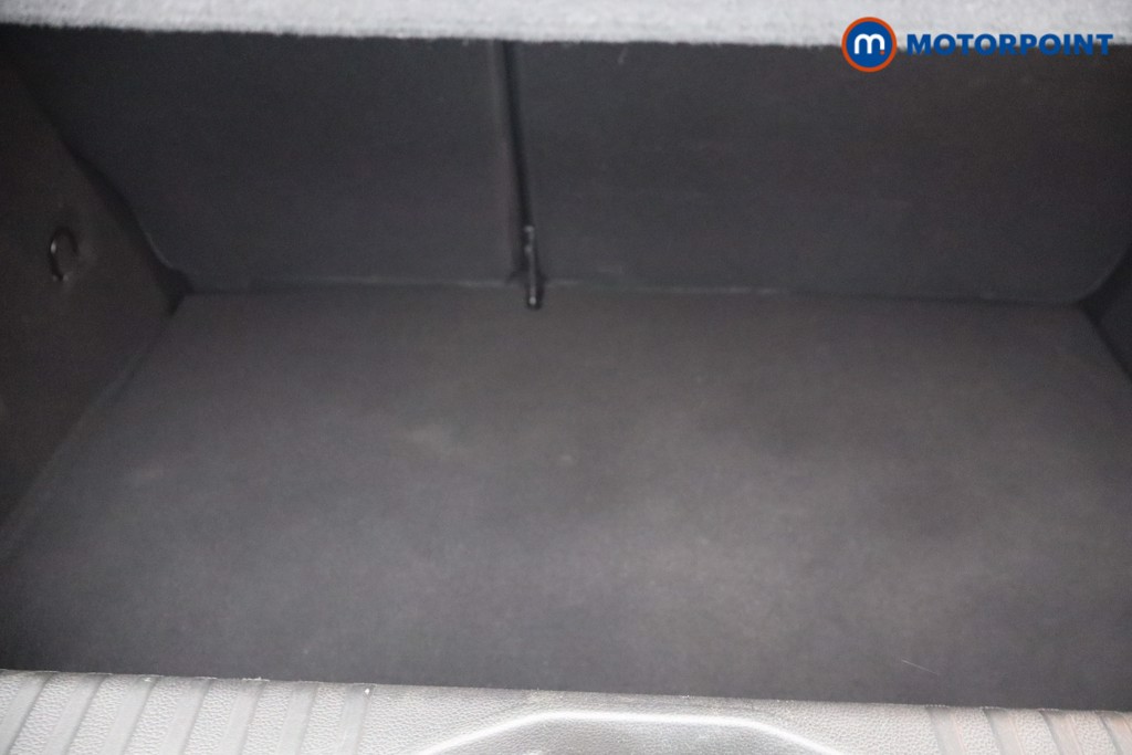 Renault Clio Evolution Manual Petrol Hatchback - Stock Number (1655938) - 4th supplementary image