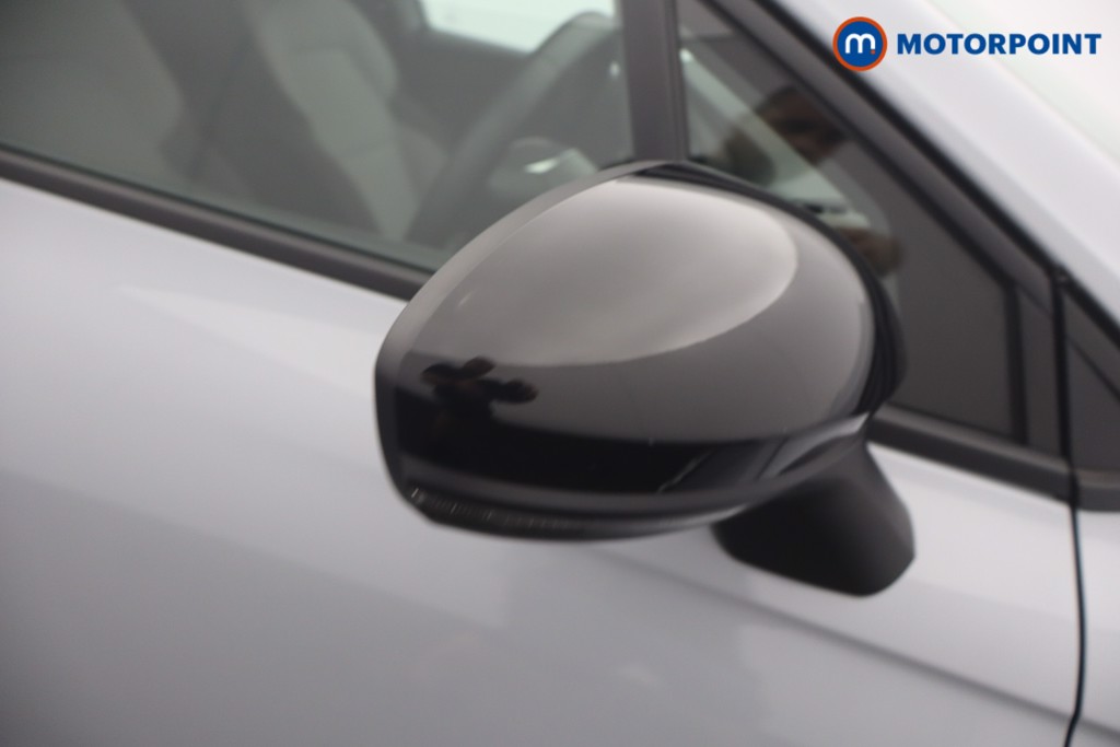Renault Clio Evolution Manual Petrol Hatchback - Stock Number (1655938) - 18th supplementary image