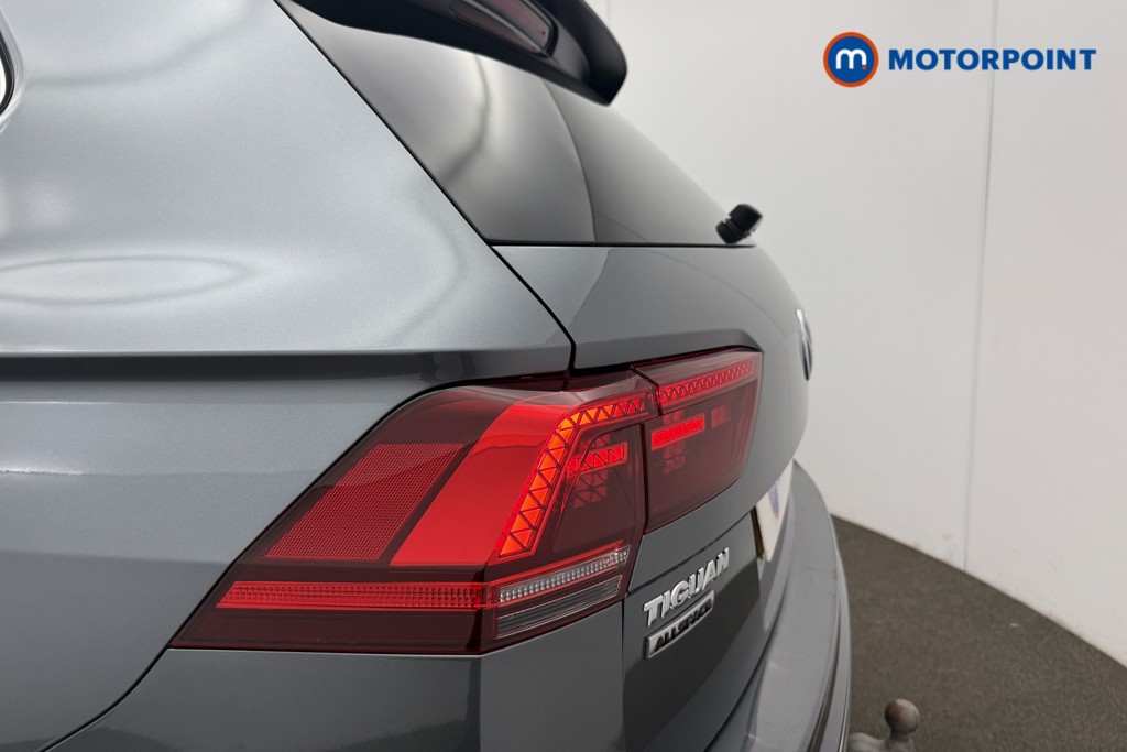 Volkswagen Tiguan Allspace R-Line Tech Automatic Diesel SUV - Stock Number (1656819) - 32nd supplementary image
