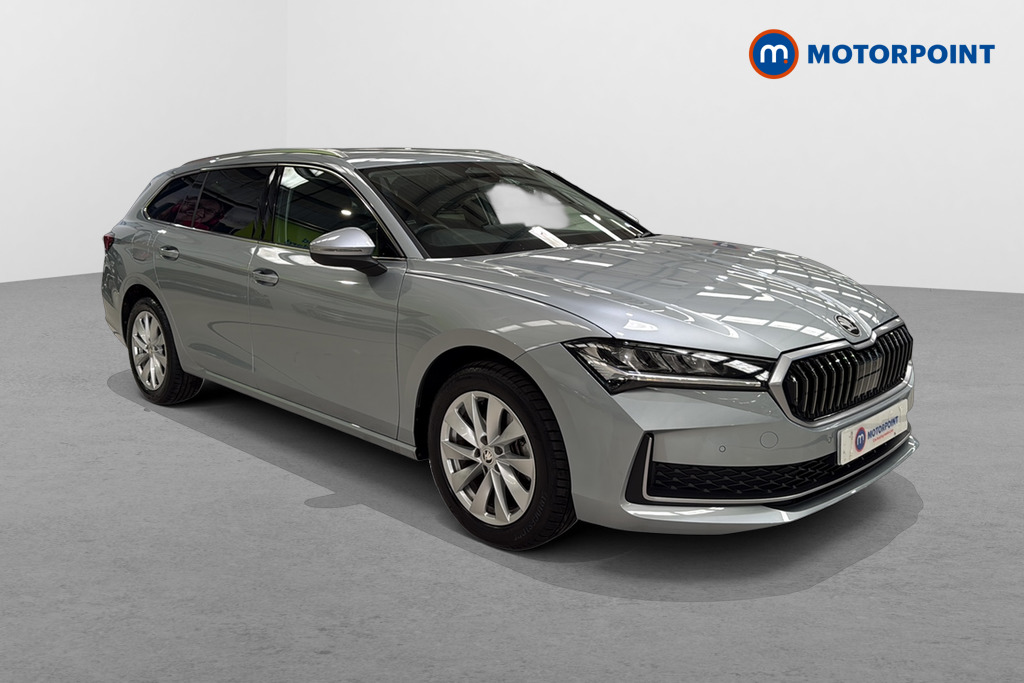 Skoda Superb listing photo