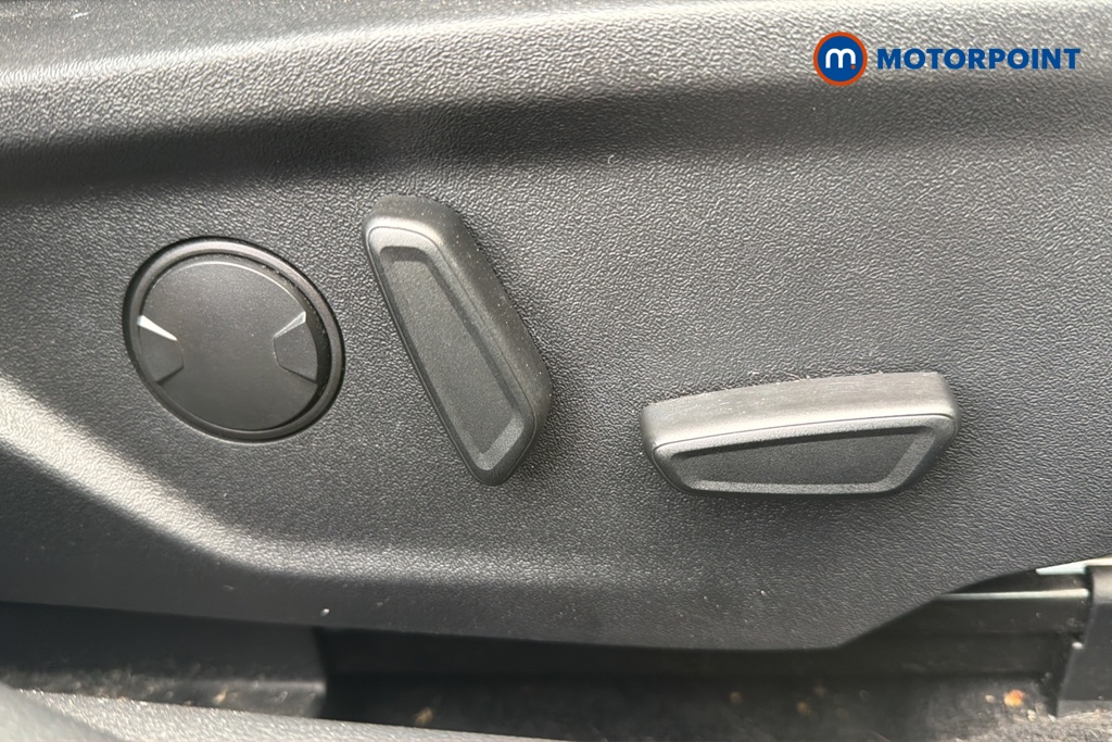 Ford Focus St-Line X Edition Manual Petrol Hatchback - Stock Number (1657164) - 23rd supplementary image