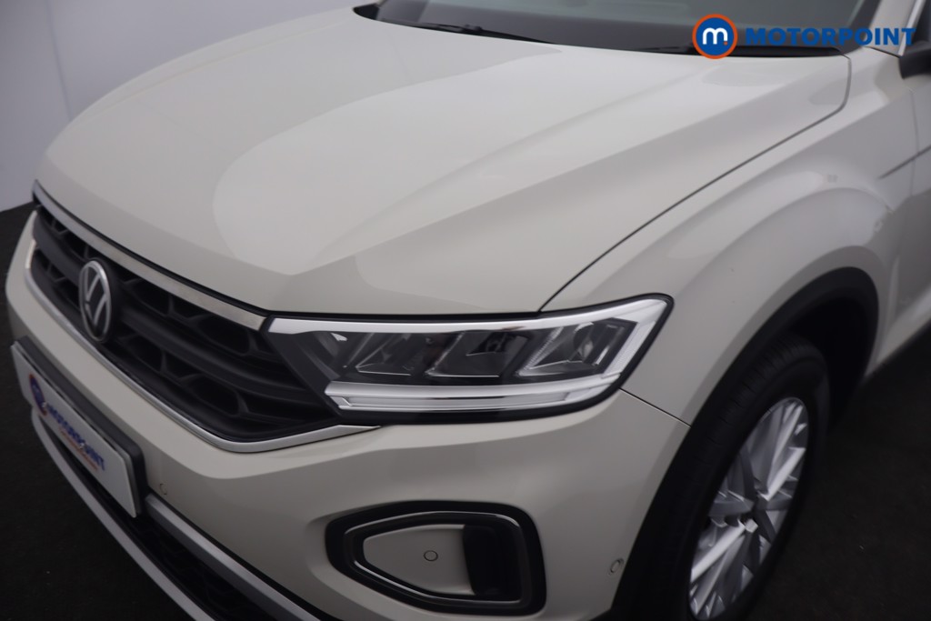 Volkswagen T-Roc Life Manual Petrol SUV - Stock Number (1657534) - 24th supplementary image